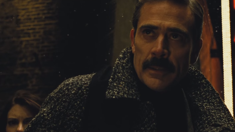 Illustration for article titled Even Alfred Has to Be Grim and Gritty in Batman v Superman